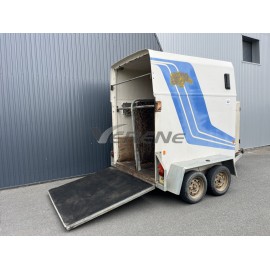 VAN BARBOT A RESTAURER
