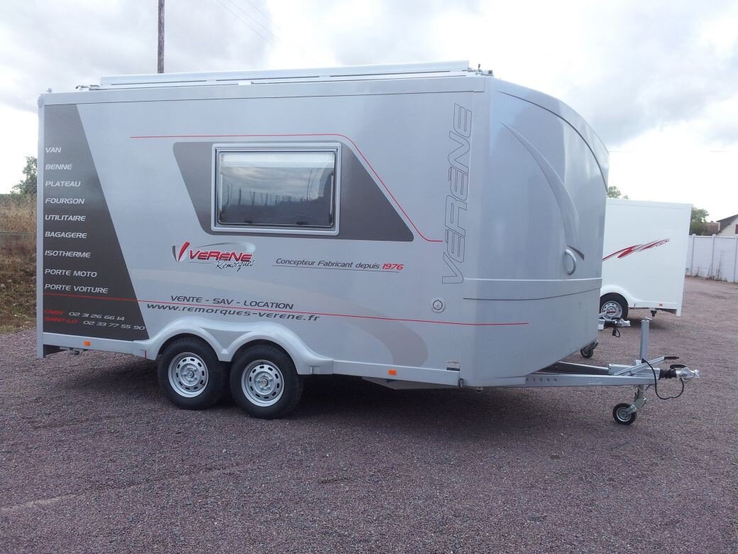 Remorque bureau mobile